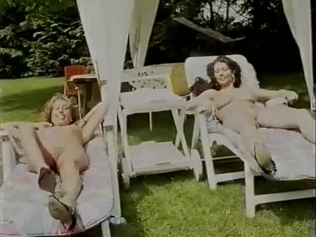 Cindy Carrera Perversion Pur Garden Party (1995) 