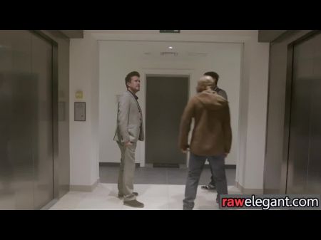 Glamor Euro Babes Group مارس الجنس في كلا الثقوب 