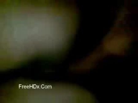 Mulher suculenta indiana fofa fodida e chupada 