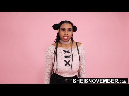 Cheirar minha buceta, por favor, Sheisnovember exibe sua fofa vagina de ébano, pelve e peitos na minissaia compilação msnovember 