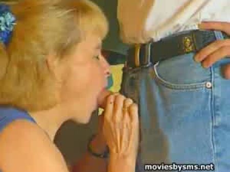 Gruppensex mit ausgereiftem Maid Birgitta 