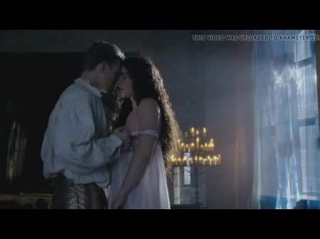 Amy Manson . Jodie Comer - 