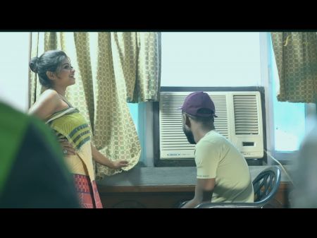 Ac Mechanic Ha Disfrutado De Las Grandes Tetas De La Esposa De Su Jefe 