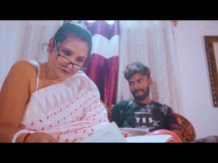 Huge Cupcakes Teacher Instructed Her Classman "how To Do Sex"