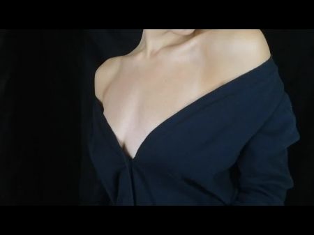 Tetas suaves hinchadas en ropa negra 