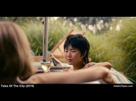 Barbara Garrick, Ellen Page, Laura Linney, Mai Hong Naked 