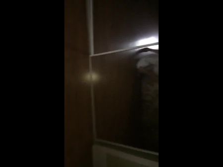 أنا أحب أن أمارس سريري مثل وقحة حقيقية 1 