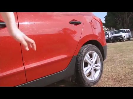 Ai Shinozaki Bikini -autowäsche 