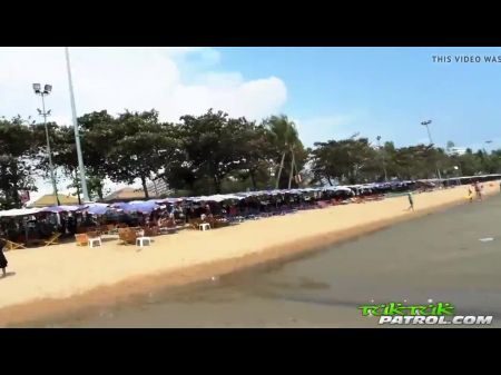 Толстая киска азиатская утечка сочная сперма после траха 