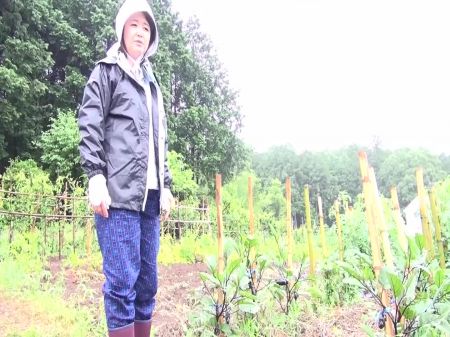 M789G02 Nampa AV disparando el Sr.\/ms. de un agricultor en Ibaraki con la aprobación de su esposo 