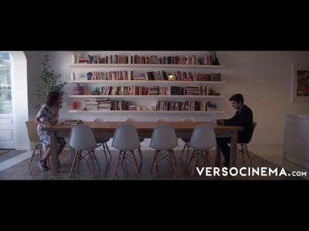 青少年玩性感游戏