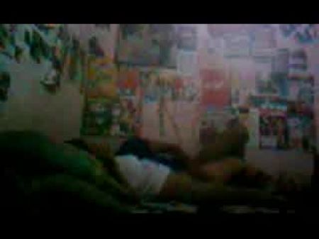 印度尼西亚ngentot di kamar kos 