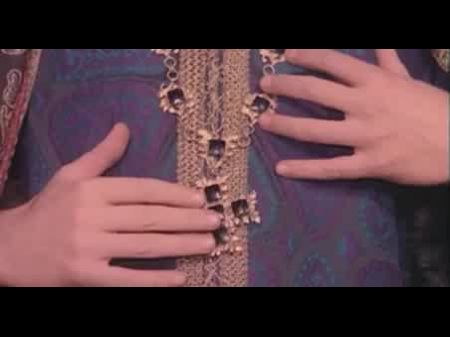 La Bella E La Bestia (1977) In Russian