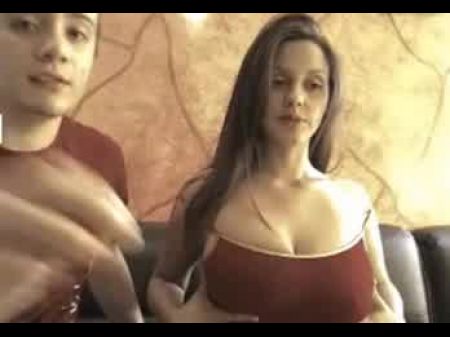 Grandes tetas lactantes grandes en chicas chupadas, coño roce 