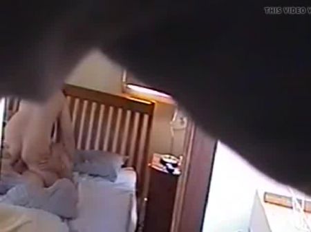 Setzen Sie es in eine 55 -jährige Oma 