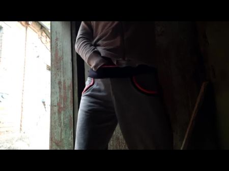 Ich habe meine Nachbarin masturbierten und sie hart mit einer grenzigen lesbischen Illusion fickten 