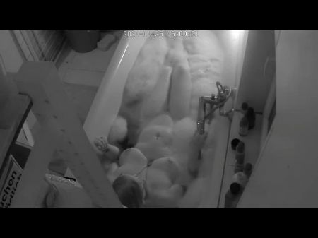 Cam Of Wife In The Bath 