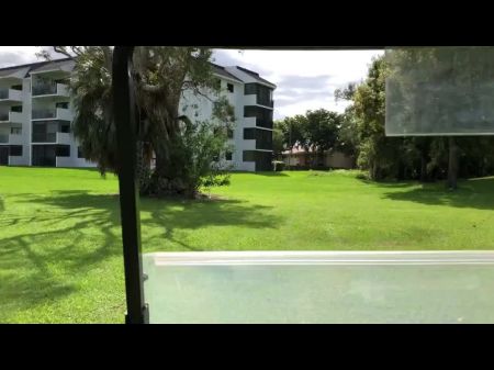 Mi esposa toca el campo de golf 2 