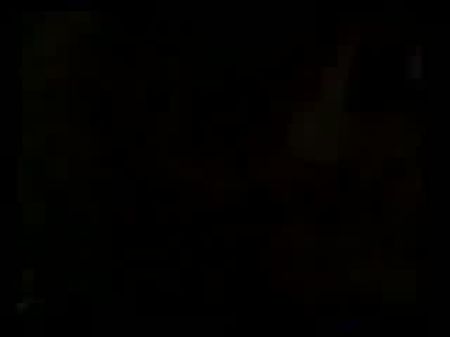 海伦·杜瓦尔屁股搞砸了。 