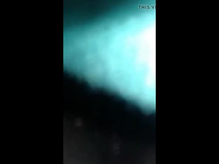 Desi Bhabhi mostrando coño y tetas 