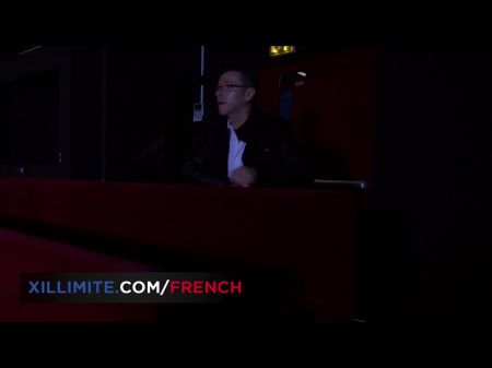 يريد كل أنواع الملذات 