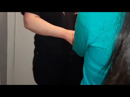 我用肮脏的谈话女同性恋幻觉付给了快递女孩