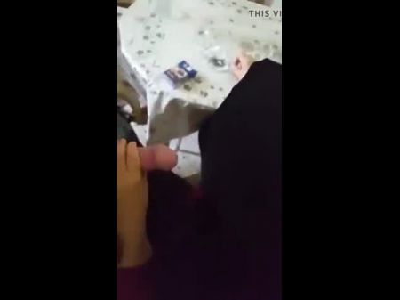 土耳其荡妇吮吸丈夫朋友