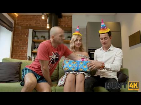 Hunt4k. Guy Compra La Ranura De La Novia Y Tiene Sexo Anal En Presencia De Bf 