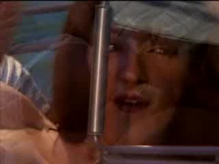 الممرضات والسراويل 