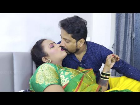 Hot Desi Indian Rozi Bhabhi Voller nackter Sex mit felsigem Pornostar 