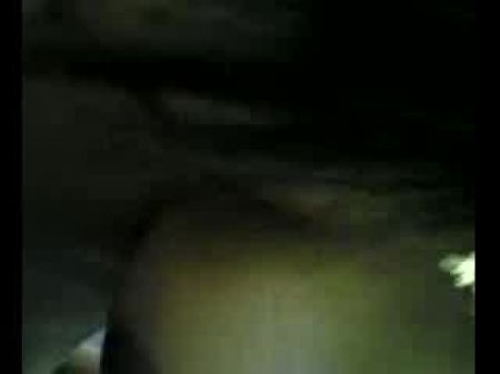 Очень красивая малазийская индийская девушка трахнула сильно 