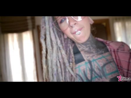 Nerdy tatuado Anuskatzz POV Hard Fuck 