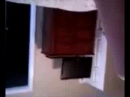 Die Fotze Der Frau Wird Mit Riesigen Insertionen Zerstört 