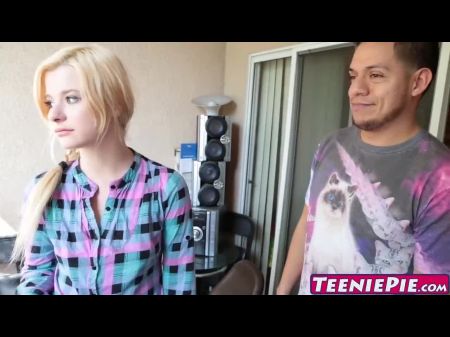 Pequeña Rubia Babe Charlyse Angel Fucked Por Stepbro 