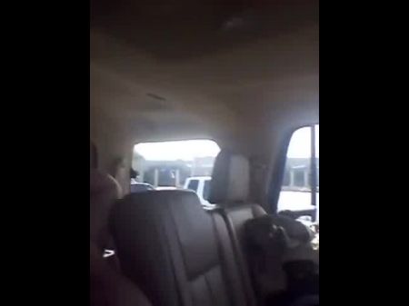 Nuttenschlucken Im Auto 