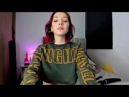 sexy kolumbianische Ataku Arrecha masturbiert vor allen 