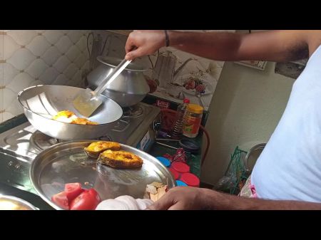 Madam Ne Naukar Se Kitchen Me Choot Chudayi Karayi - Fireecouple