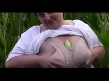 Grandma With A Ginormous Booty In A Corn Realm