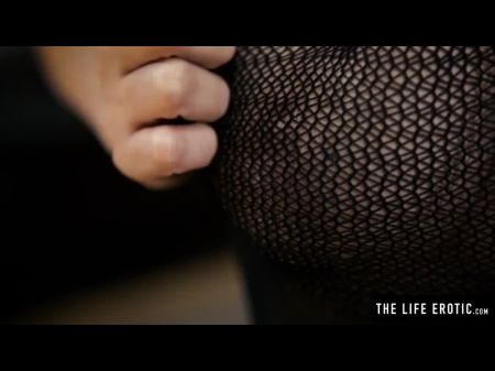 جبهة مورو مع كبيرة الثدي و Cumming الشفرين الصلب 