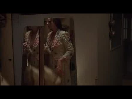 Leelee Sobieski , Tara Fitzgerald - In A Dark Place