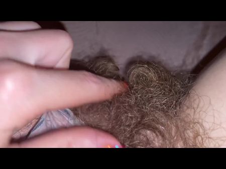Closeup Extreme Hefty Pearl Woolly Cootchie