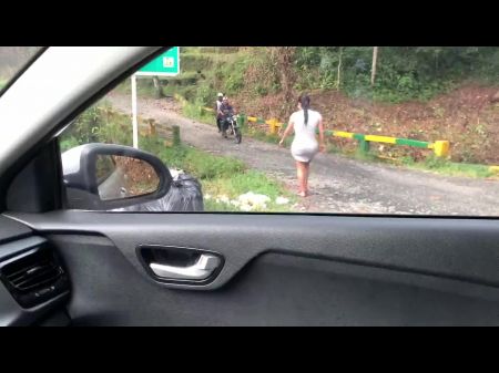 Atrajo a una mujer exhibicionista enojada en público 2 