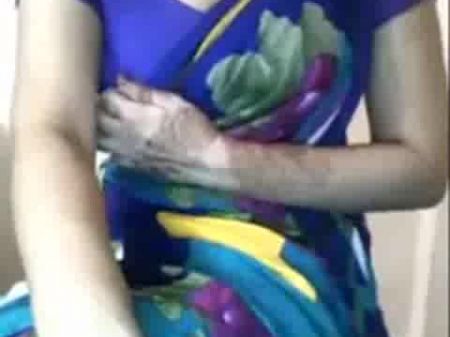 الهندي روهي بابهي استمناء وسخيف يرتدي ساري - الثدي الكبيرة 