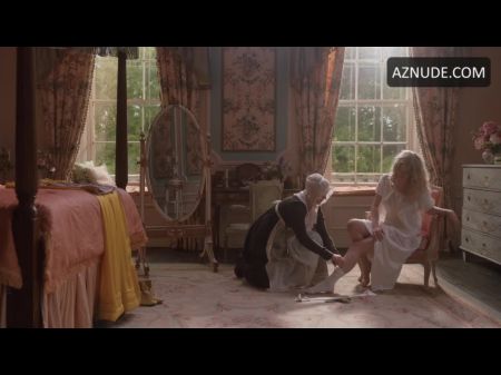 أنيا تايلور جوي الثدي (من خلال انظر من خلال ثوب النوم) 