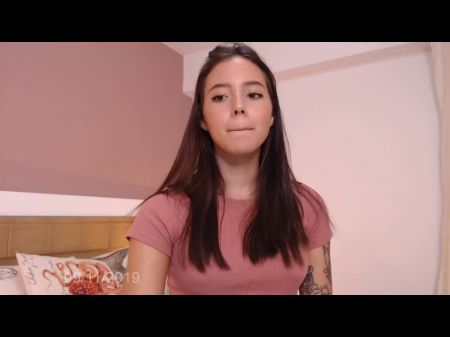 Der Schöne Dünne Kolumbier Verführt Sie In Ihrer Webcam -show 