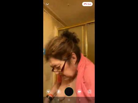 Sexy Granny Haciendo Cam Show. 