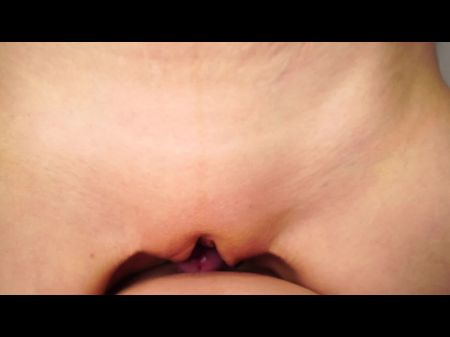 POV عن قرب asmr كس الرطب انزلاق الديك إلى كومينغ 