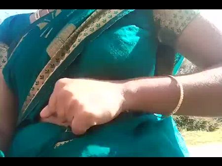 Swetha Tamil Wife Bike Ride Ride Show на публике 