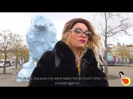 Atemberaubende Lily hat einen tollen Sex mit einem harten Schwanz 