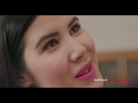 Traída adolescente traviesa Lady Dee castigada por su padrastro 4K teaser 